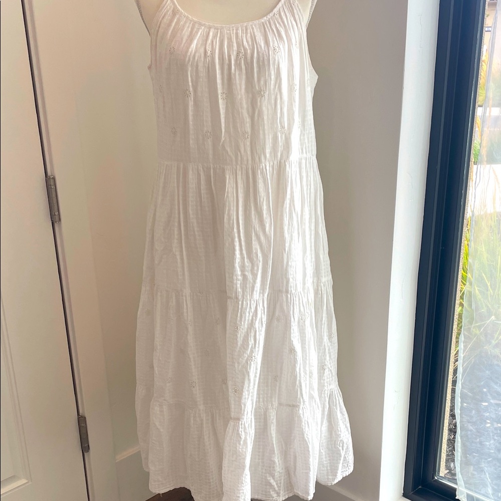 Universal Thread Maxi Shift Dress. Lined, side pockets and adjustable straps.GUC